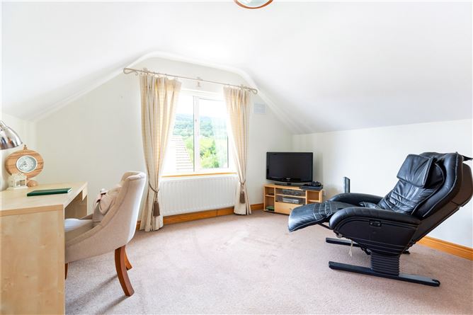 16 Stepaside Park, Stepaside, Dublin 18