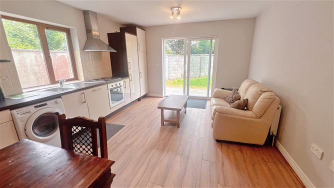 1 Cúirt Slua, Church Street, Ballinasloe, Galway