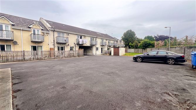 1 Cúirt Slua, Church Street, Ballinasloe, Galway