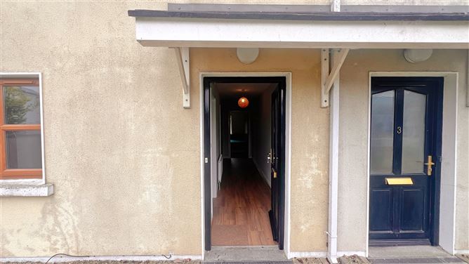 1 Cúirt Slua, Church Street, Ballinasloe, Galway