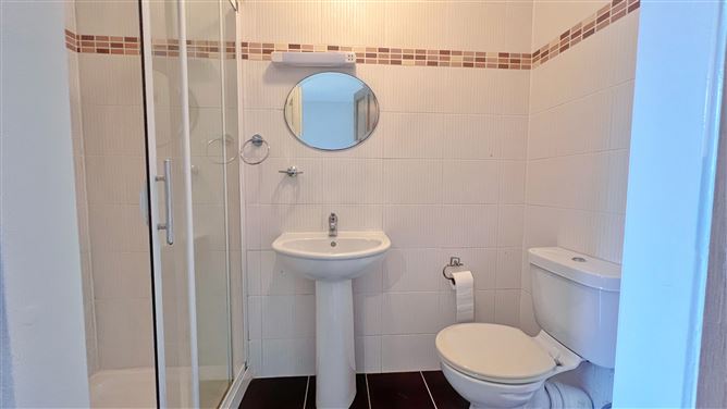 1 Cúirt Slua, Church Street, Ballinasloe, Galway