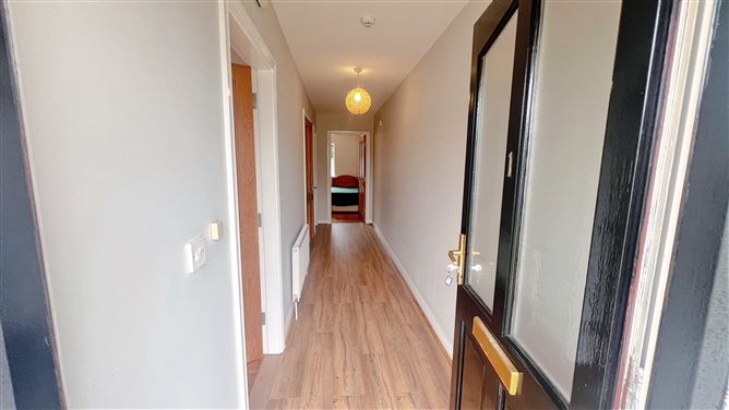 1 Cúirt Slua, Church Street, Ballinasloe, Galway