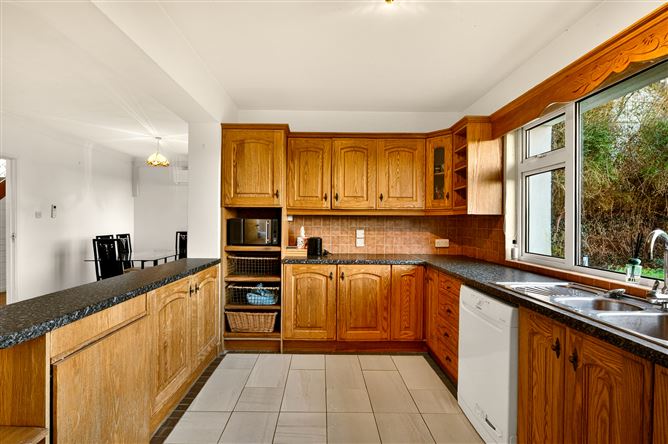 Whitethorn, Waterfall Road, Waterfall, Cork