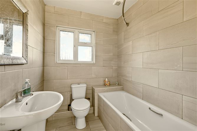 Whitethorn, Waterfall Road, Waterfall, Cork