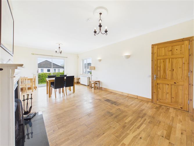 1 Oakwood Retirement Village, Roscommon, Co. Roscommon