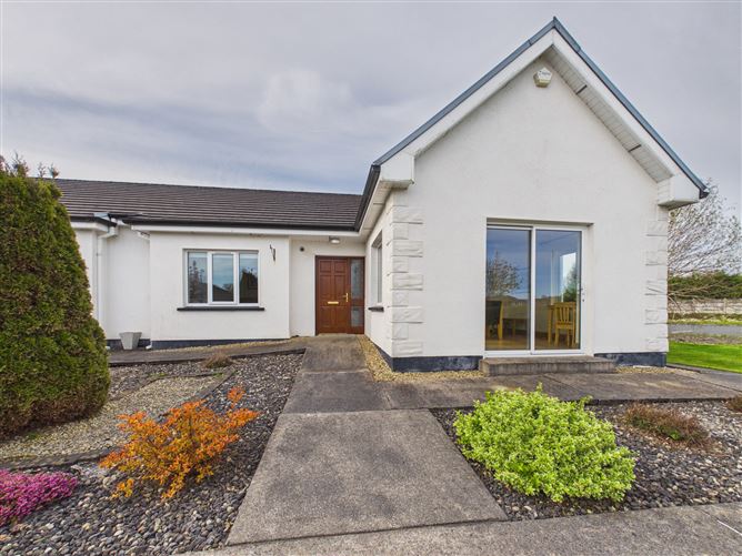 1 Oakwood Retirement Village, Roscommon, Co. Roscommon