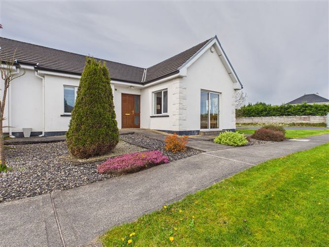 1 Oakwood Retirement Village, Roscommon, Co. Roscommon