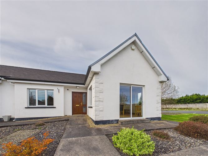 1 Oakwood Retirement Village, Roscommon, Co. Roscommon