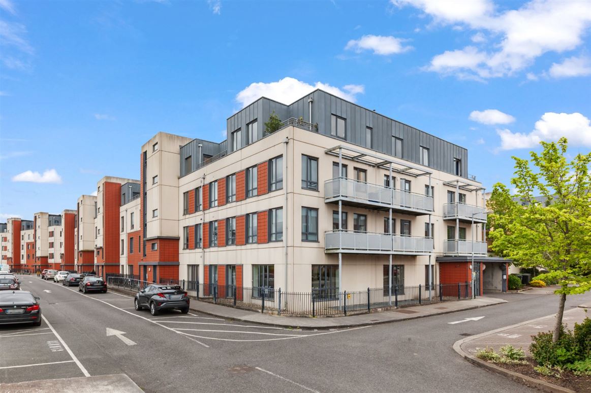 33 Clearwater Court North, Royal Canal Park, Ashtown, Dublin 15