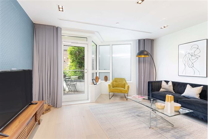 Parkside Morning in Bayswater,London,Greater London,United Kingdom