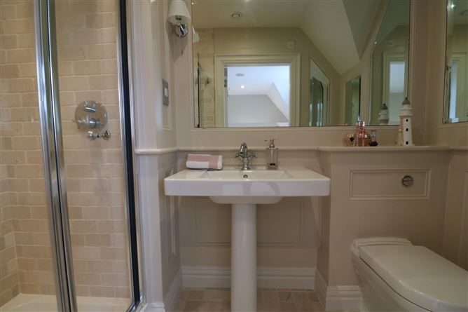945 Ladycastle , Straffan, Kildare