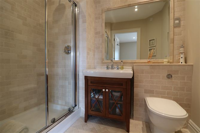945 Ladycastle , Straffan, Kildare