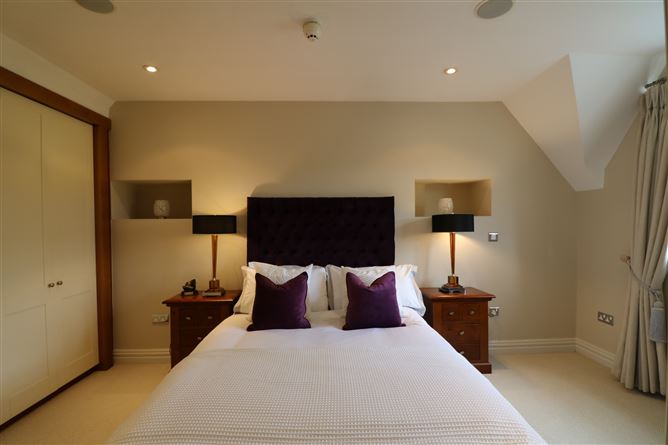945 Ladycastle , Straffan, Kildare