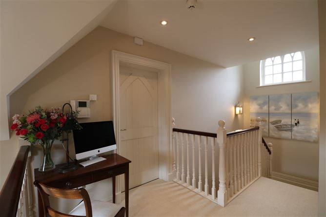 945 Ladycastle , Straffan, Kildare