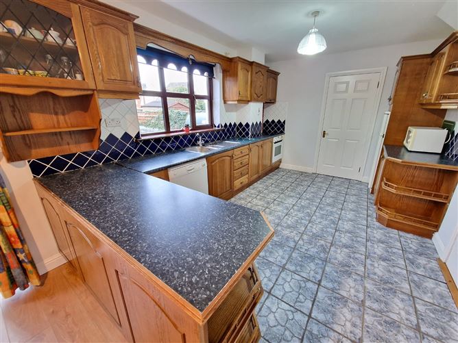 50 Woodlands, Kilrush Road, Ennis, Co. Clare