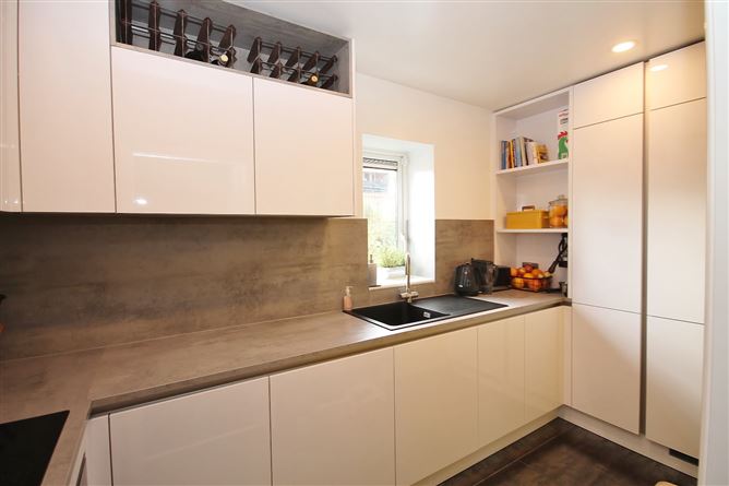 82 Carrigmore Crescent, Citywest, Dublin 24