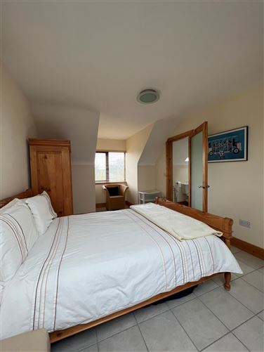 4 Beachfield Manor, Screen, Wexford