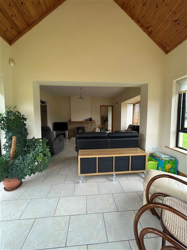 4 Beachfield Manor, Screen, Wexford