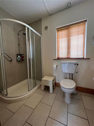 4 Beachfield Manor, Screen, Wexford