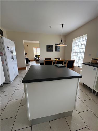 4 Beachfield Manor, Screen, Wexford
