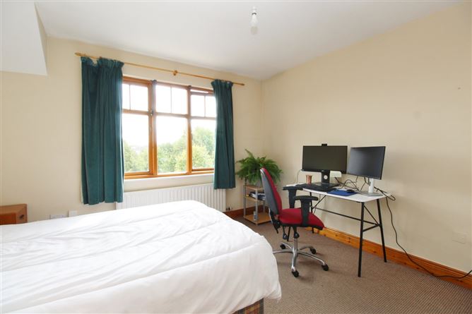 13 Woodbrook Park, Castleknock, Dublin 15