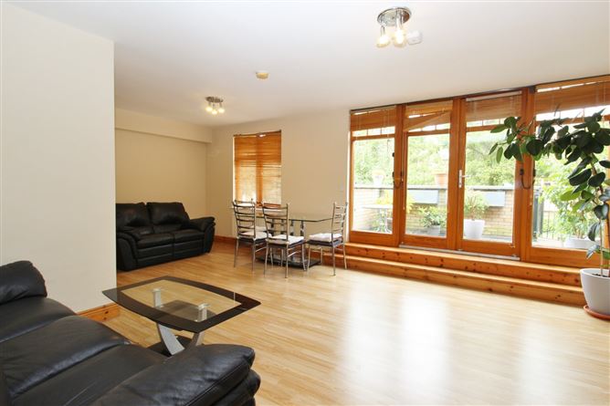 13 Woodbrook Park, Castleknock, Dublin 15