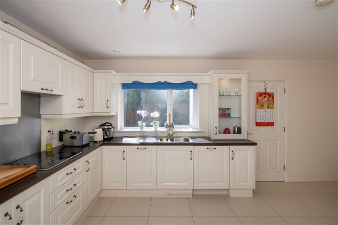 16 Highfield Crescent, Ballincollig, Co. Cork