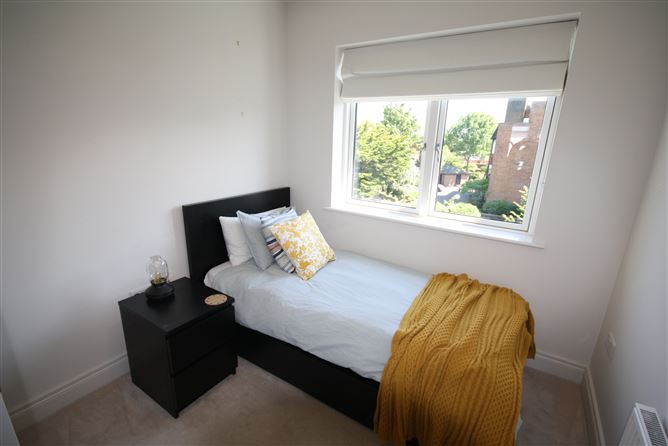 Photo 9 of 10 — 19 Sandymount Castle Court, Sandymount, Dublin 4