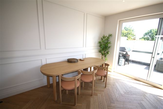 Photo 5 of 10 — 19 Sandymount Castle Court, Sandymount, Dublin 4