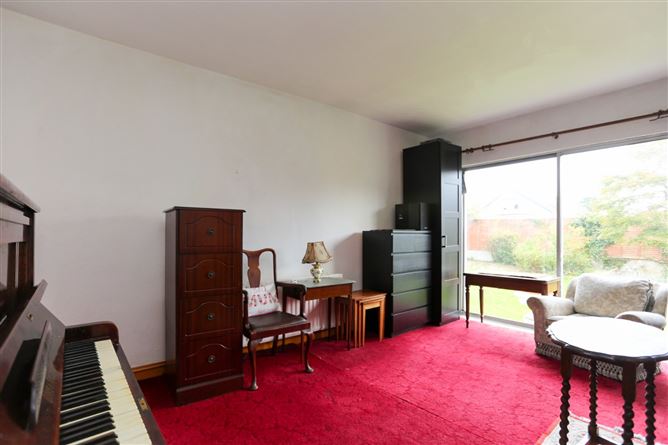 37 Cherrygarth, Mount Merrion, Co. Dublin