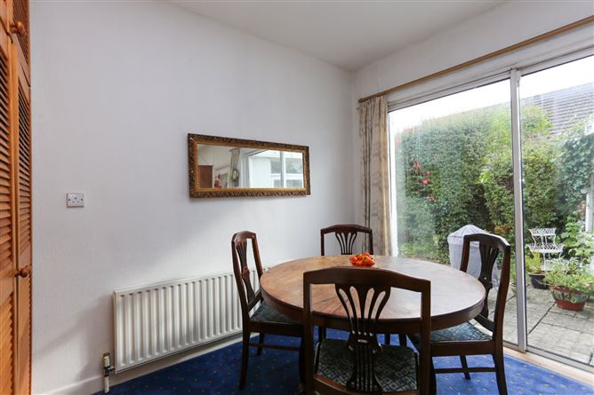 37 Cherrygarth, Mount Merrion, Co. Dublin