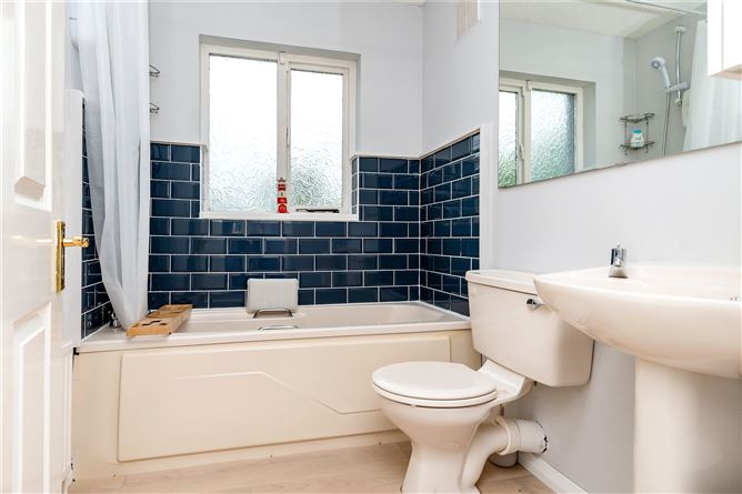 8 Willsbrook View, Lucan, Co. Dublin