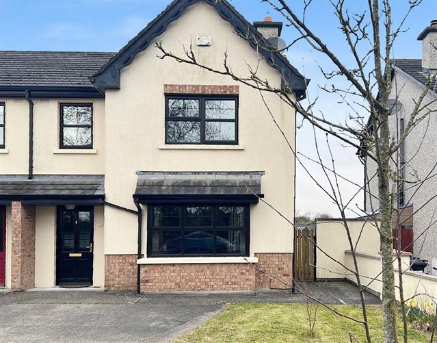 Crossneen Manor, Leighlin Road, Carlow Town, Carlow Thomas M Byrne