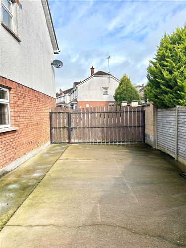 34 Dartry Park, Cootehill, Cavan