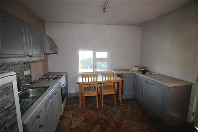 Alexanderaide, Navan, Meath