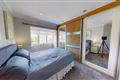 90 River Oaks