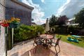 90 River Oaks