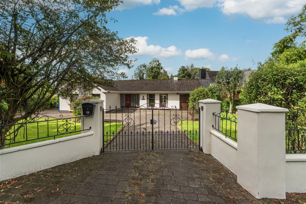 Las Riberas, Abbeyville, Naas, Co. Kildare
