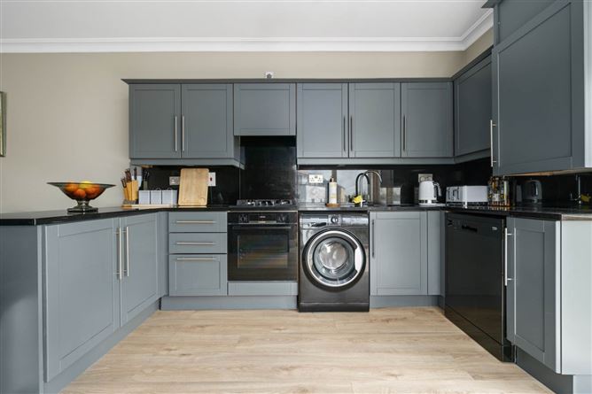 30 Keane Hall, Dublin 15, County Dublin