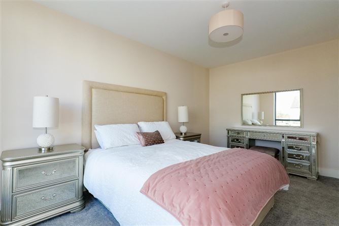 1 Gort Na Carraige, Seapoint, Barna, Galway