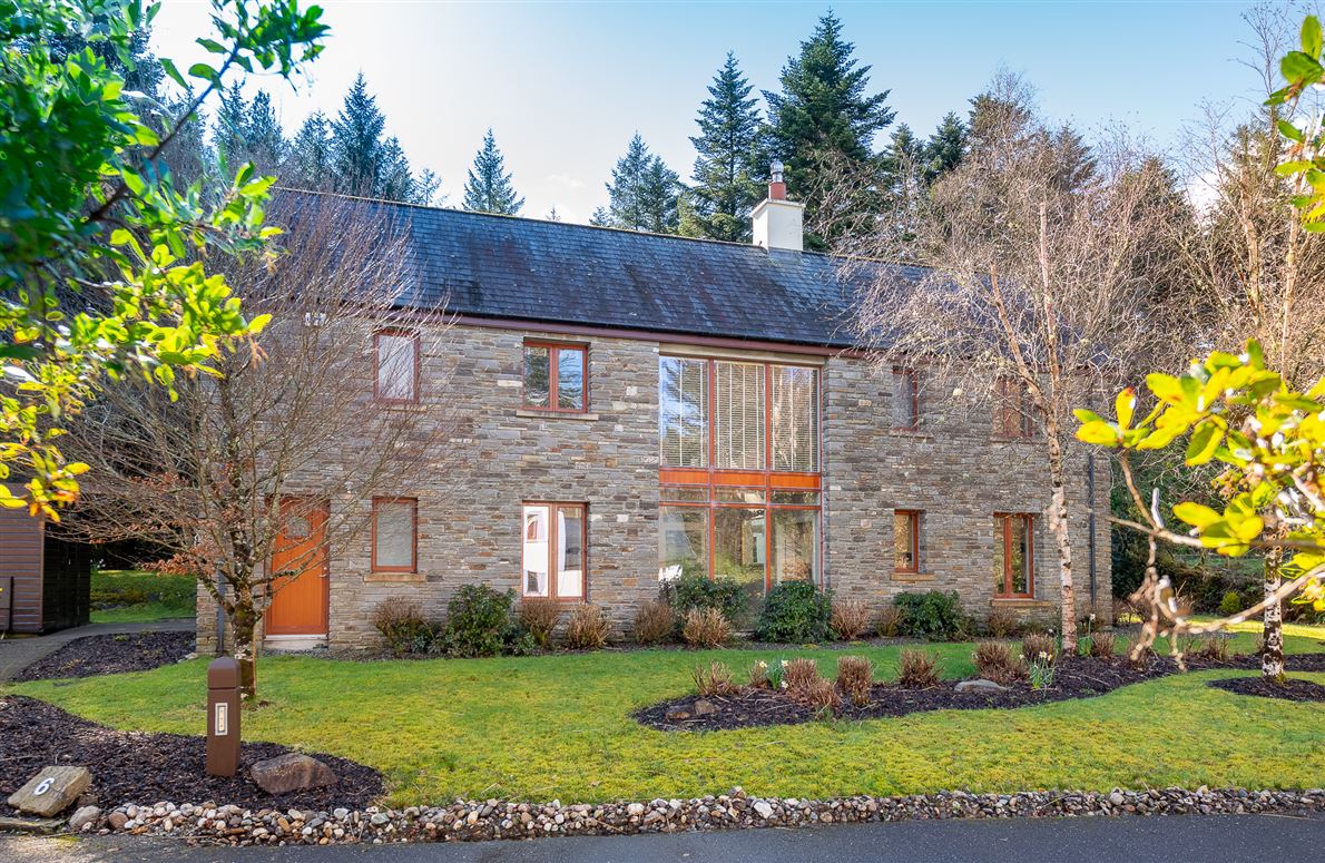 An Dún House, 6 Mountain View, Sheen Falls Country Club, Kenmare, Co. Kerry, V93 XK85