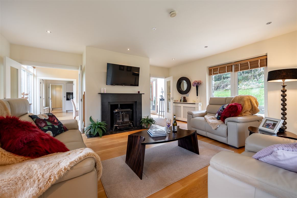 An Dún House, 6 Mountain View, Sheen Falls Country Club, Kenmare, Co. Kerry, V93 XK85