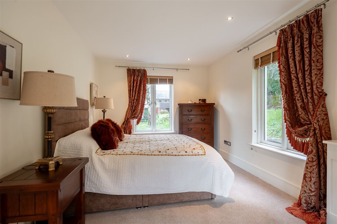 An Dún House, 6 Mountain View, Sheen Falls Country Club, Kenmare, Co. Kerry, V93 XK85