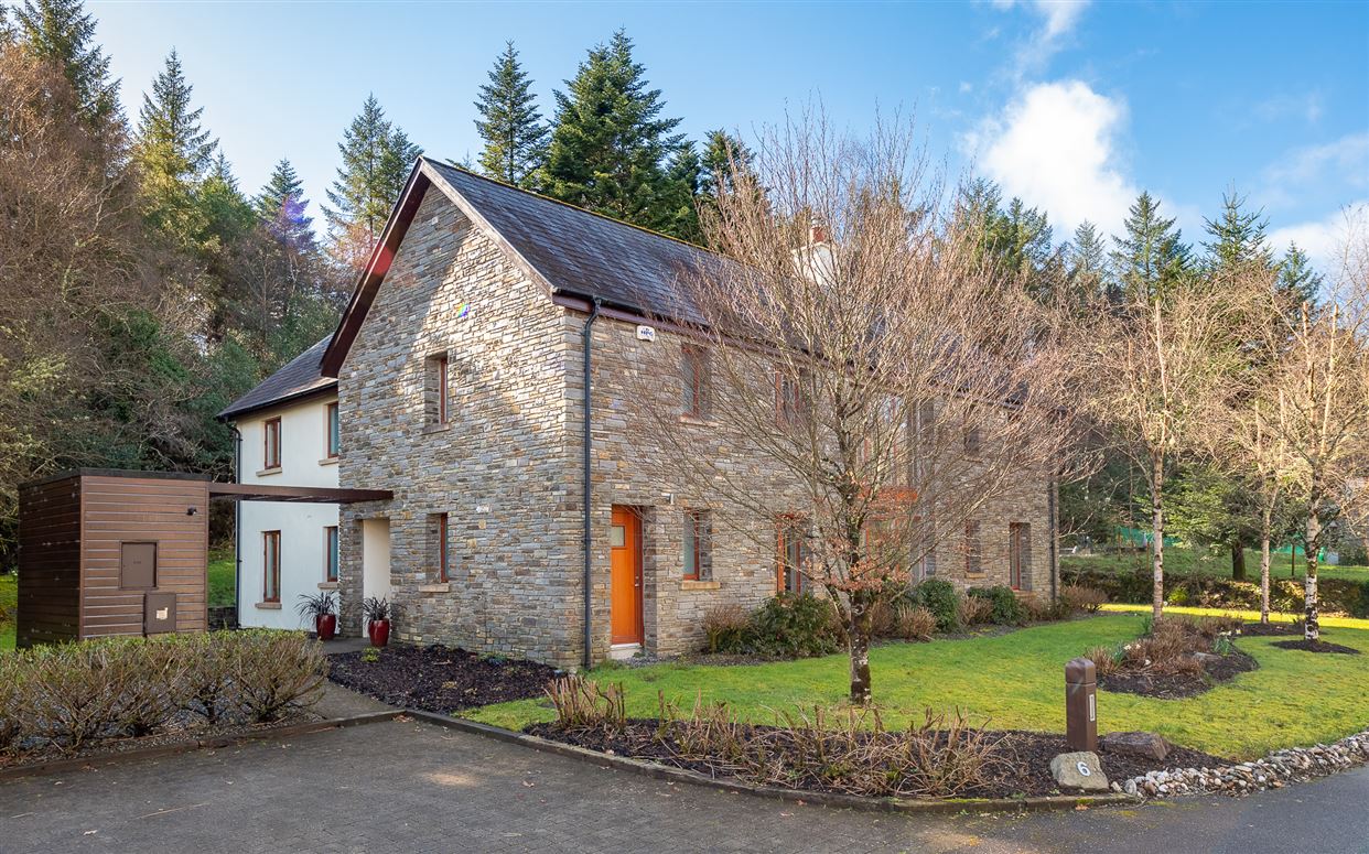 An Dún House, 6 Mountain View, Sheen Falls Country Club, Kenmare, Co. Kerry, V93 XK85