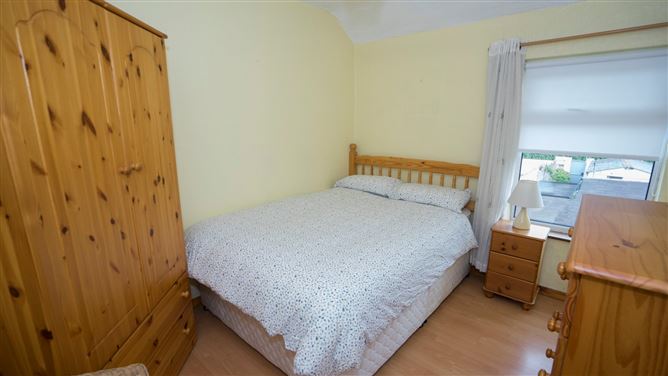 28 The Laurels, Dundalk, Co. Louth