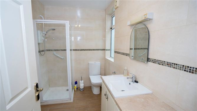 28 The Laurels, Dundalk, Co. Louth