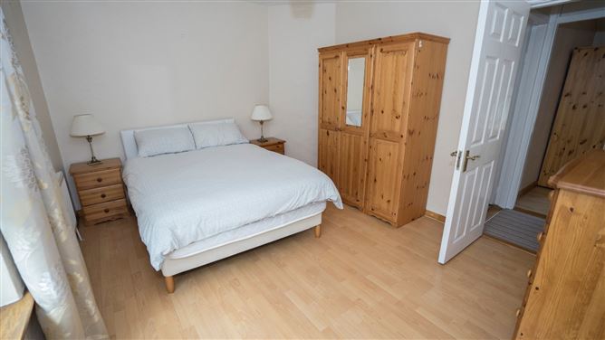 28 The Laurels, Dundalk, Co. Louth