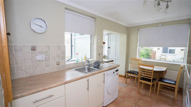 28 The Laurels, Dundalk, Co. Louth