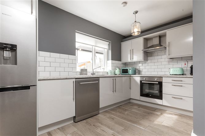 27 Hunters Hill, Gorey, Co. Wexford
