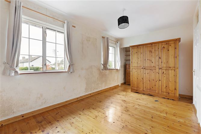 63 Mackintosh Park, Pottery Road, Dun Laoghaire, County Dublin
